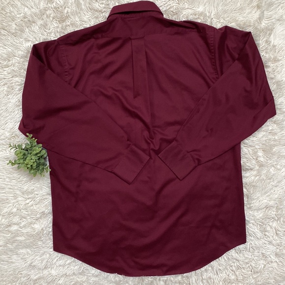 🎉HP🎉 Izod Button Down Shirt 💗 Maroon - Picture 4 of 16